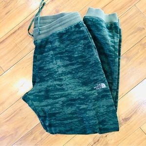 North Face camo camouflage sweats pants sweatpants joggers camping hunti…